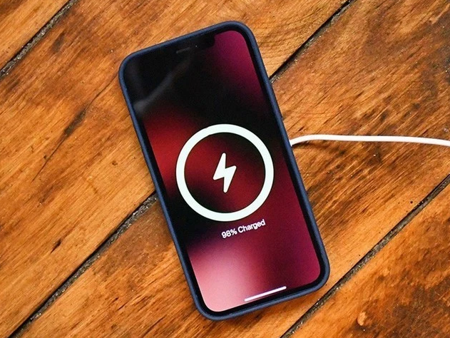 宝塔苹果手机维修分享iPhone 12可以随便充电吗 
